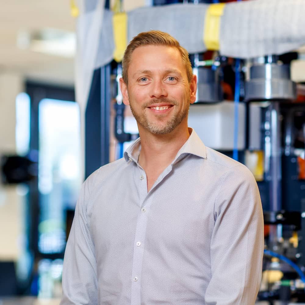 Portrait picture of project manager Niels Boersma of Demcon convergence